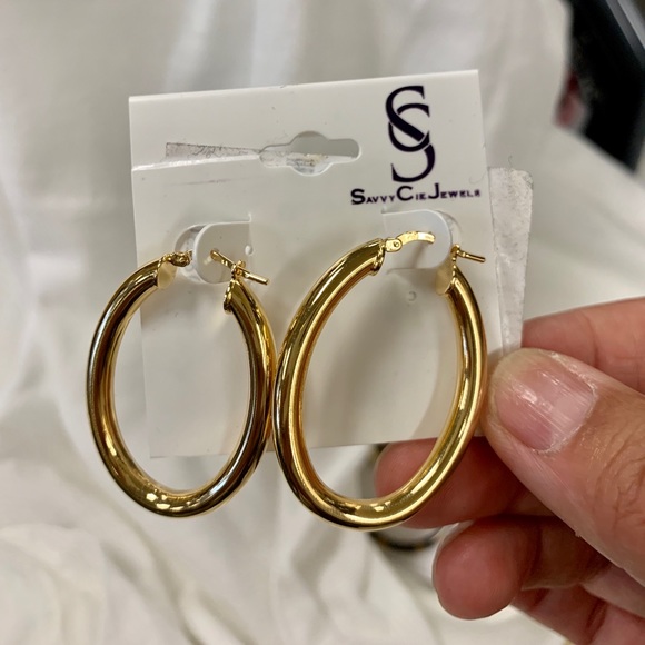 Savvy Cie Italian 18K Gold 38mm Oval Hoop Earrings - Picture 3 of 5